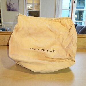 Louis Vuitton drawstring dust bag